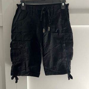 Women’s 0 Black Bermuda Shorts